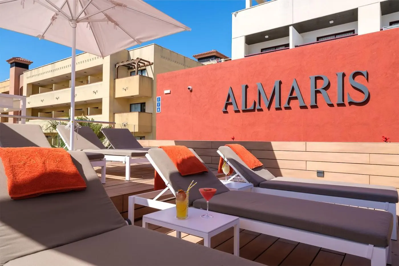 Oassium Hotel - Adults Only La Pineda 4*,